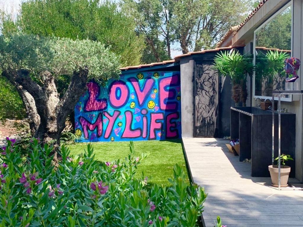 Shangtasia Luxury Art Room Grimaud Exterior photo